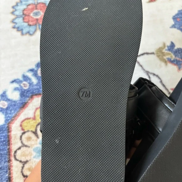 Cushionaire Black Velcro Adjustable Double Strap Slip On Sandals Size 7 - Picture 4 of 6